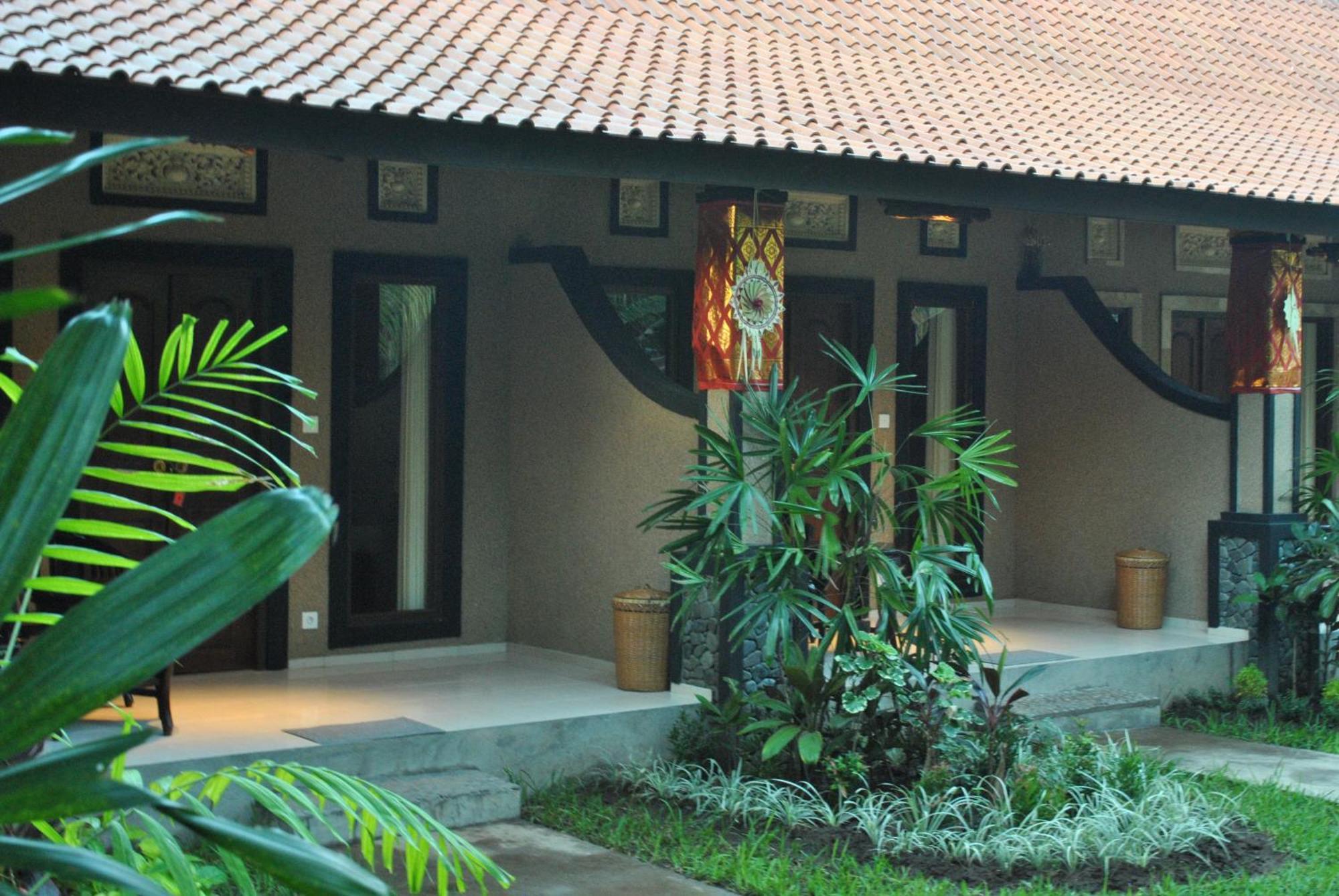 Pondok Rahayu Guest House เปมูเตรัน ภายนอก รูปภาพ